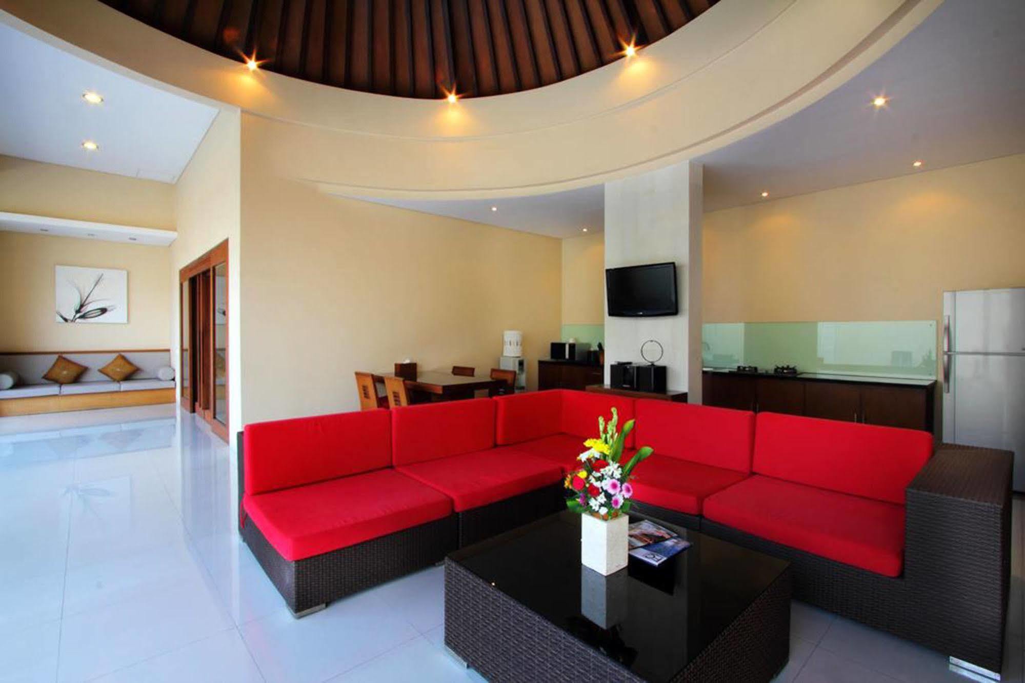 Oval Villa Bali Seminyak  Luaran gambar