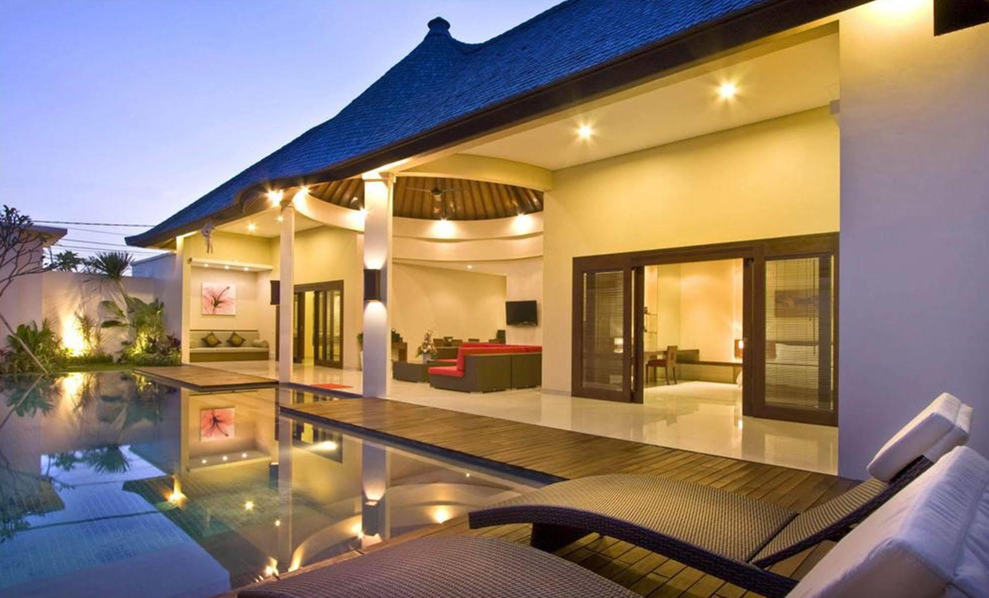 Oval Villa Bali Seminyak  Luaran gambar