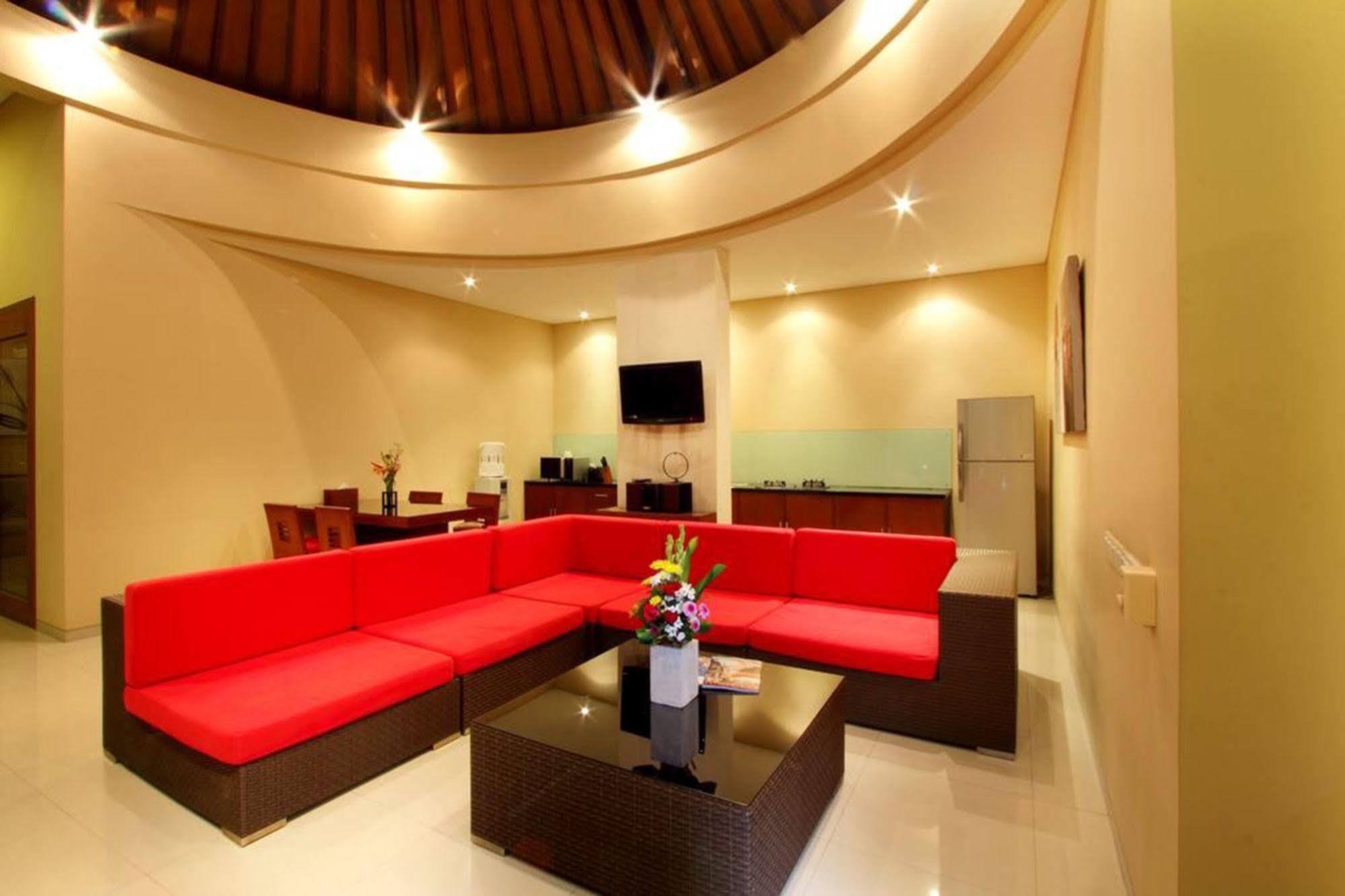 Oval Villa Bali Seminyak  Luaran gambar